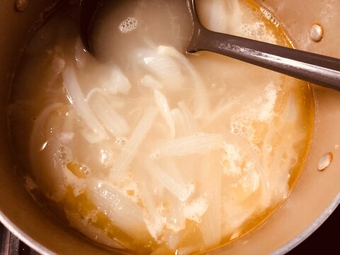 玉ねぎの中華風スープ